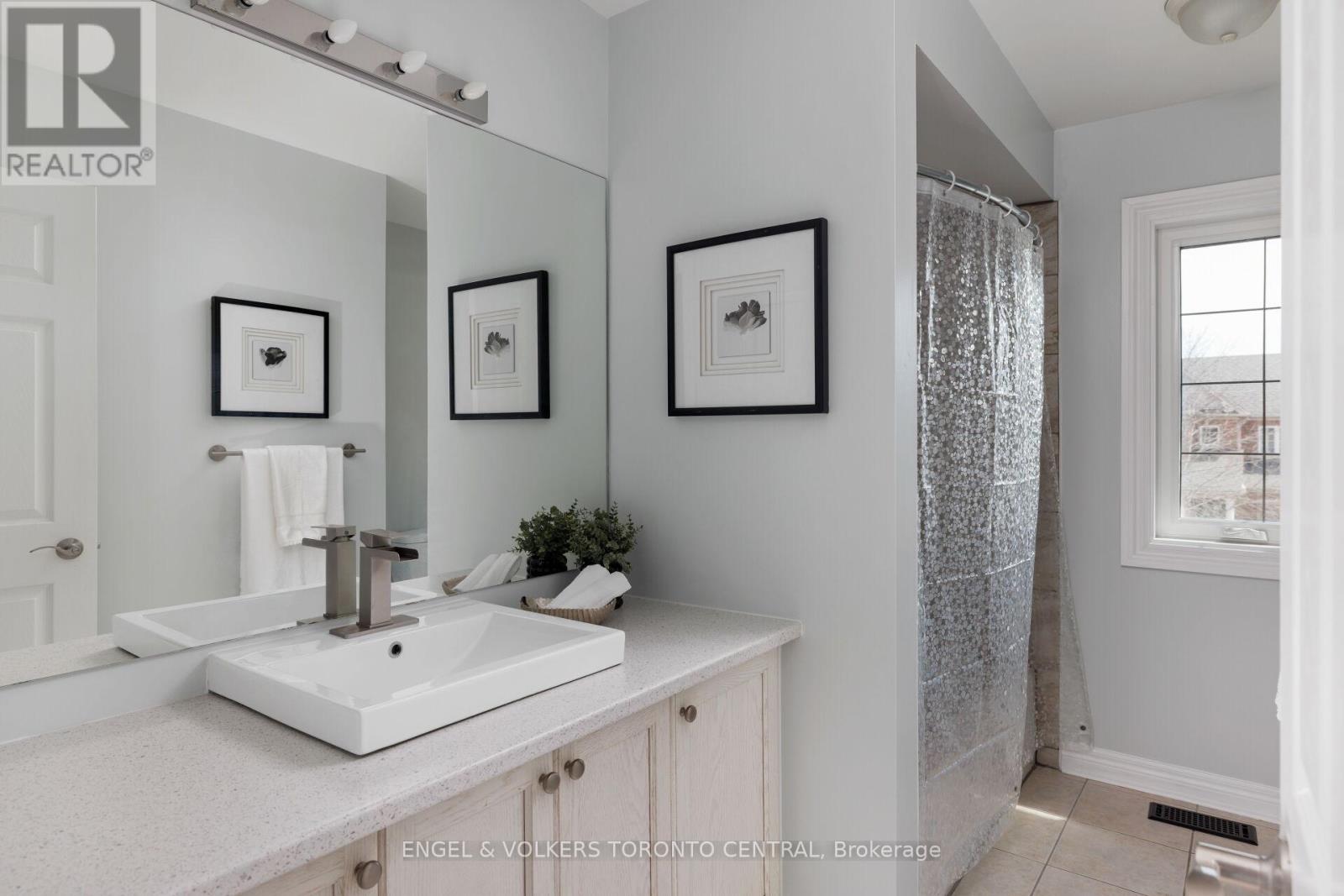 337 KIRKVALLEY CRESCENT - 28