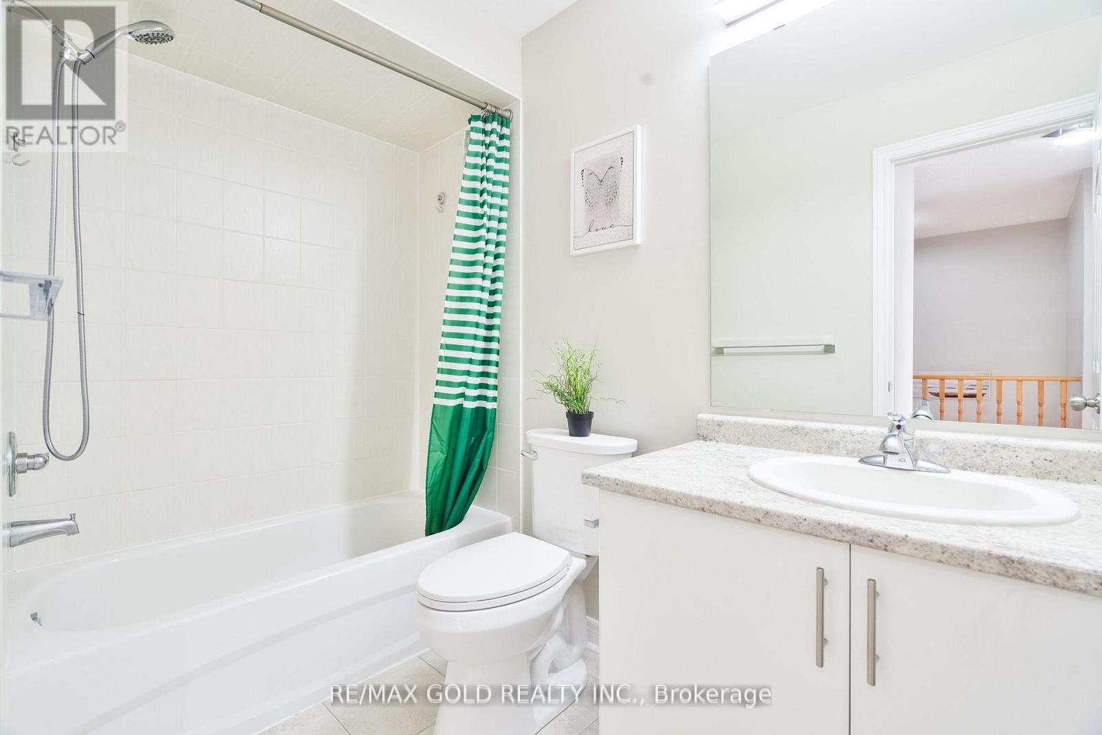 56 SNELGROVE CRESCENT - 13