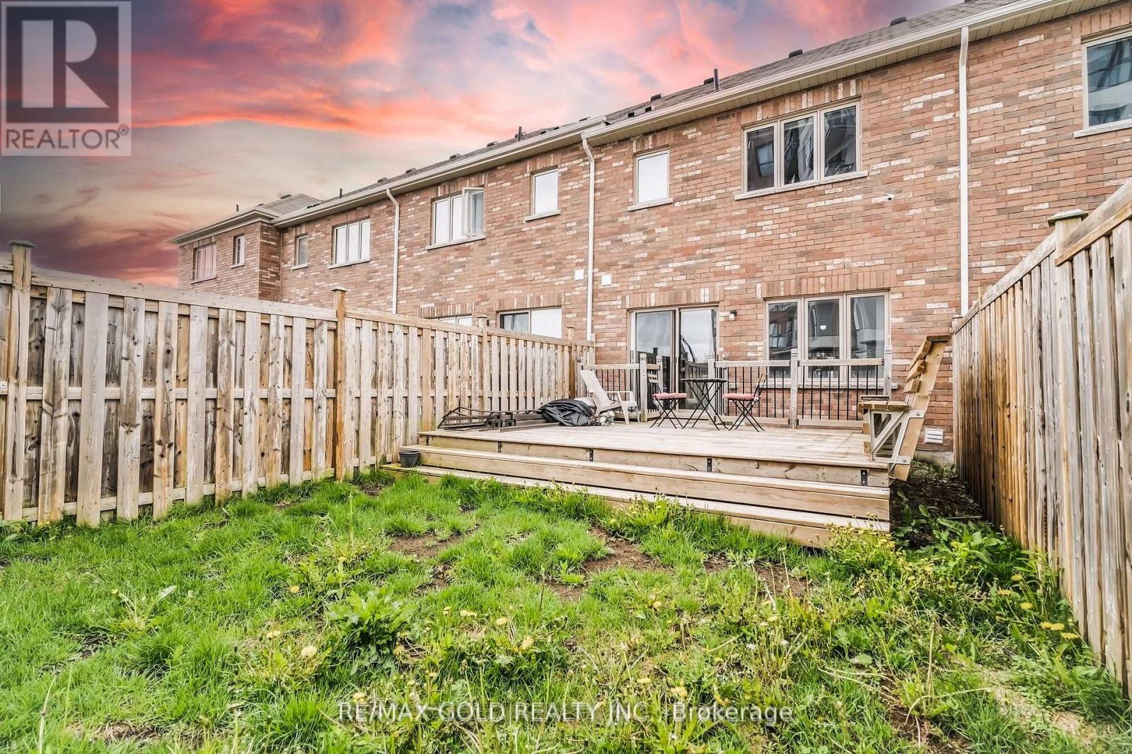 56 SNELGROVE CRESCENT - 23