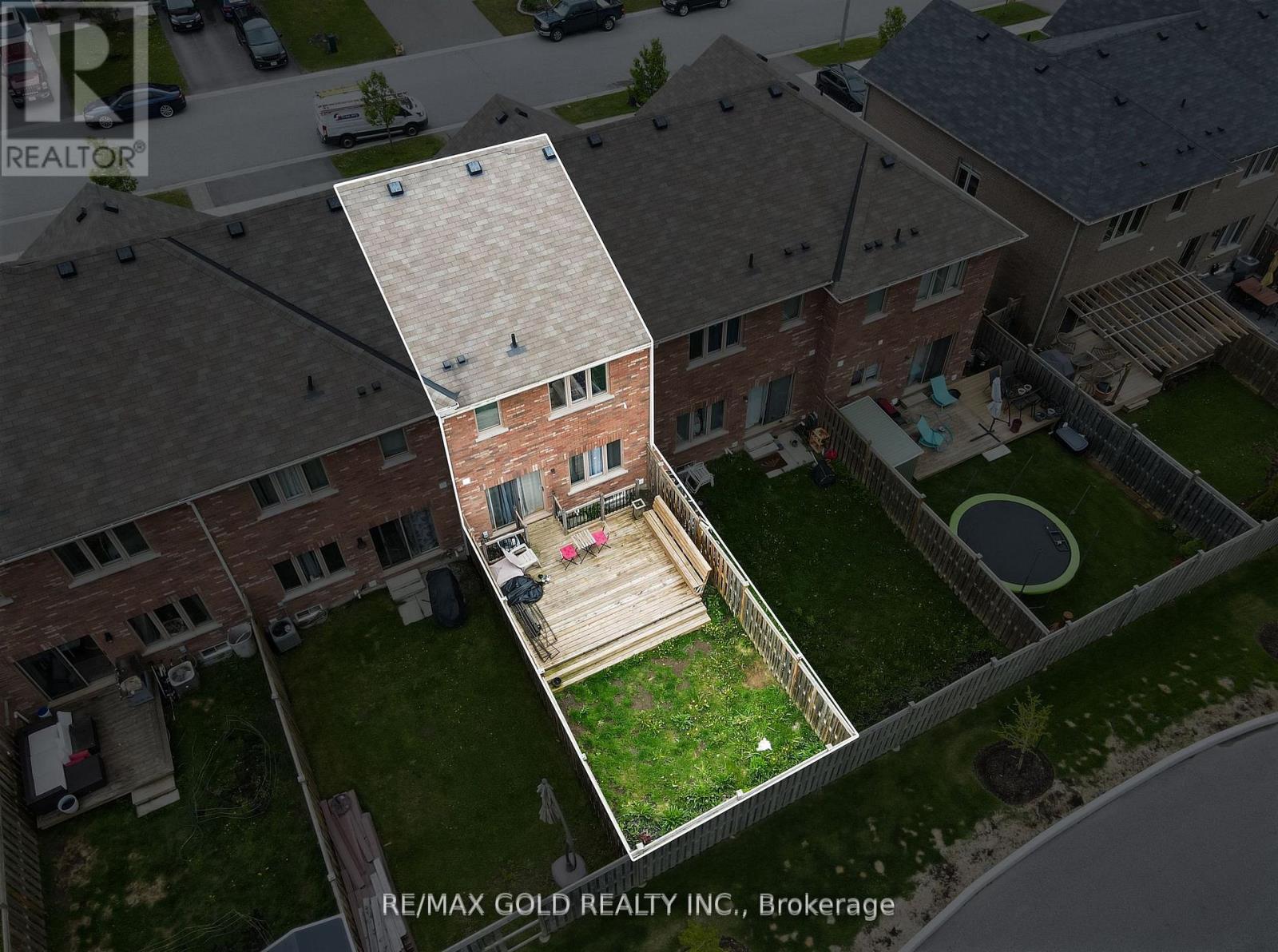 56 SNELGROVE CRESCENT - 25