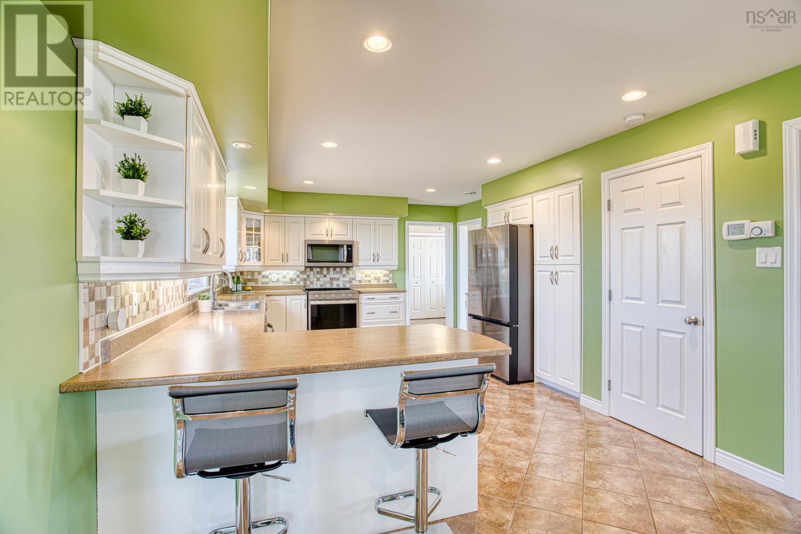 Property 21 of 50 of 597 Hemlock Drive, Westwood Hills