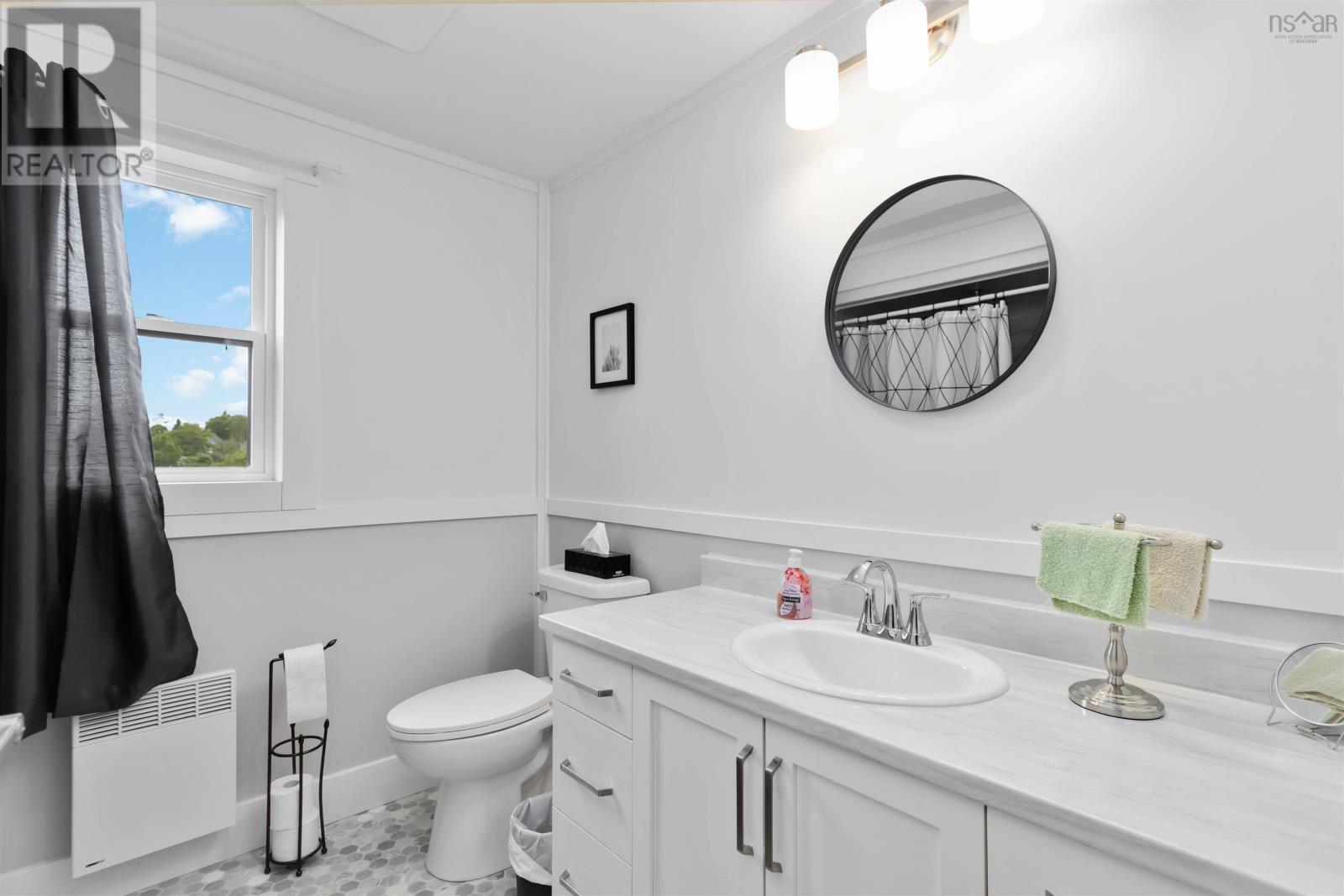 Property 40 of 50 of 227 Kingsburg Road