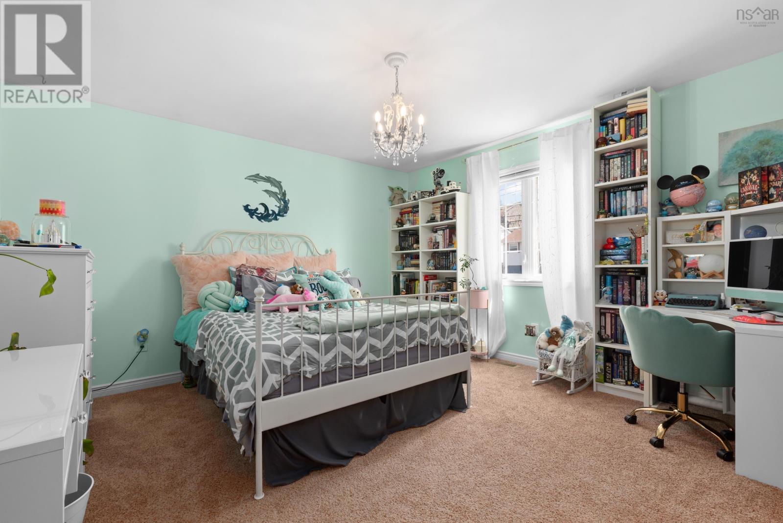 Property 21 of 35 of 65 Appian Way