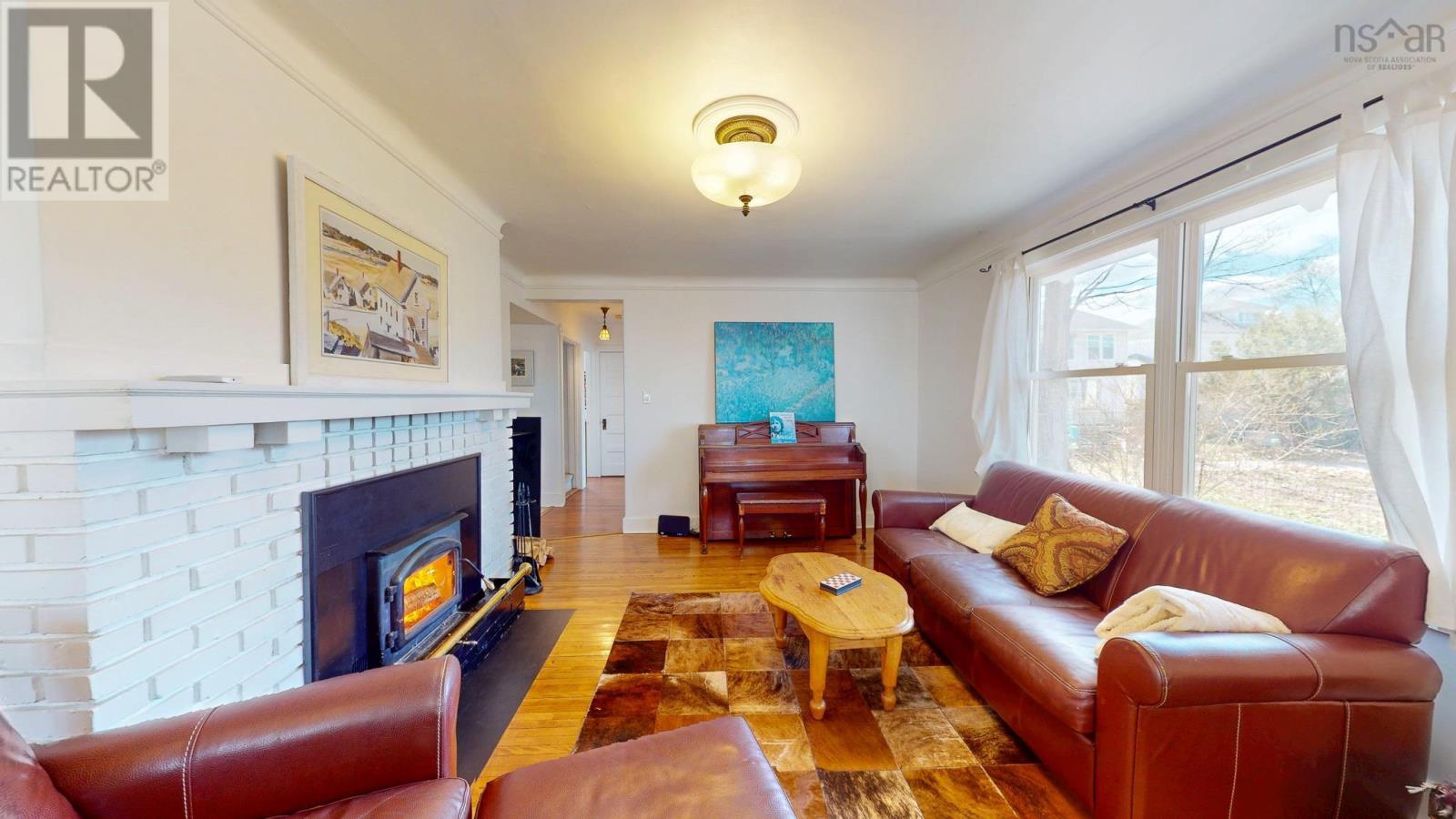 Property 13 of 48 of 35 King Street