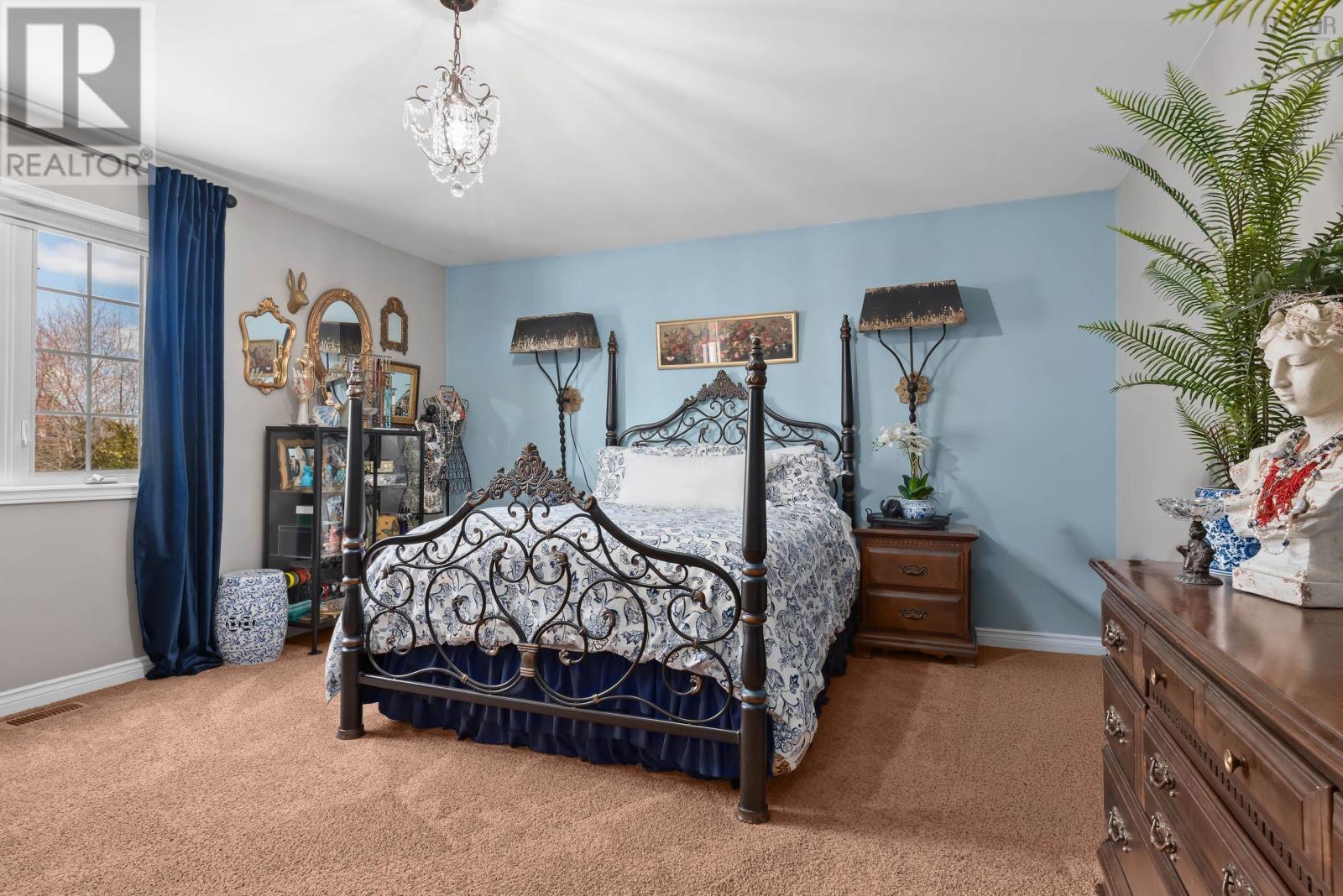 Property 18 of 35 of 65 Appian Way