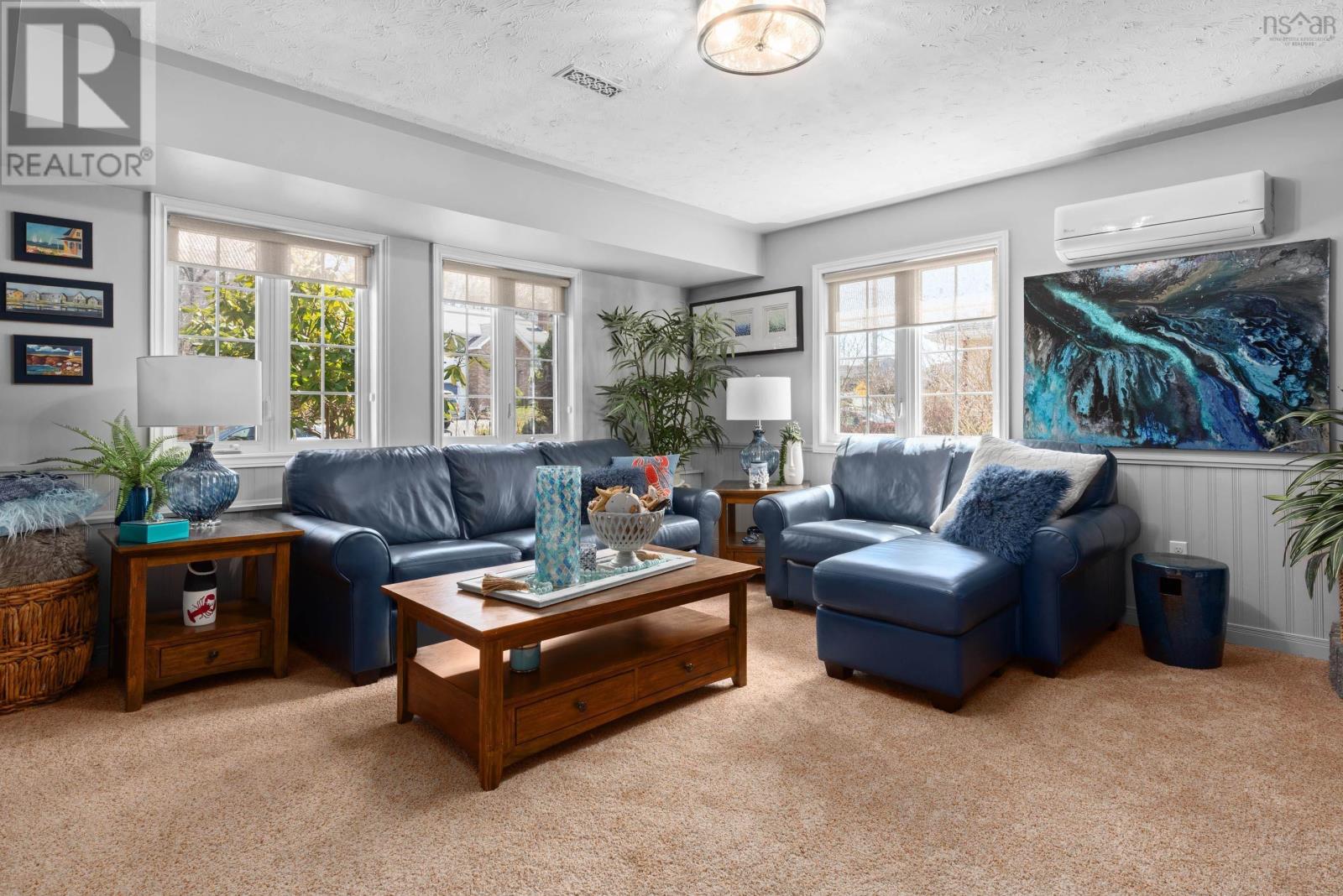 Property 23 of 35 of 65 Appian Way