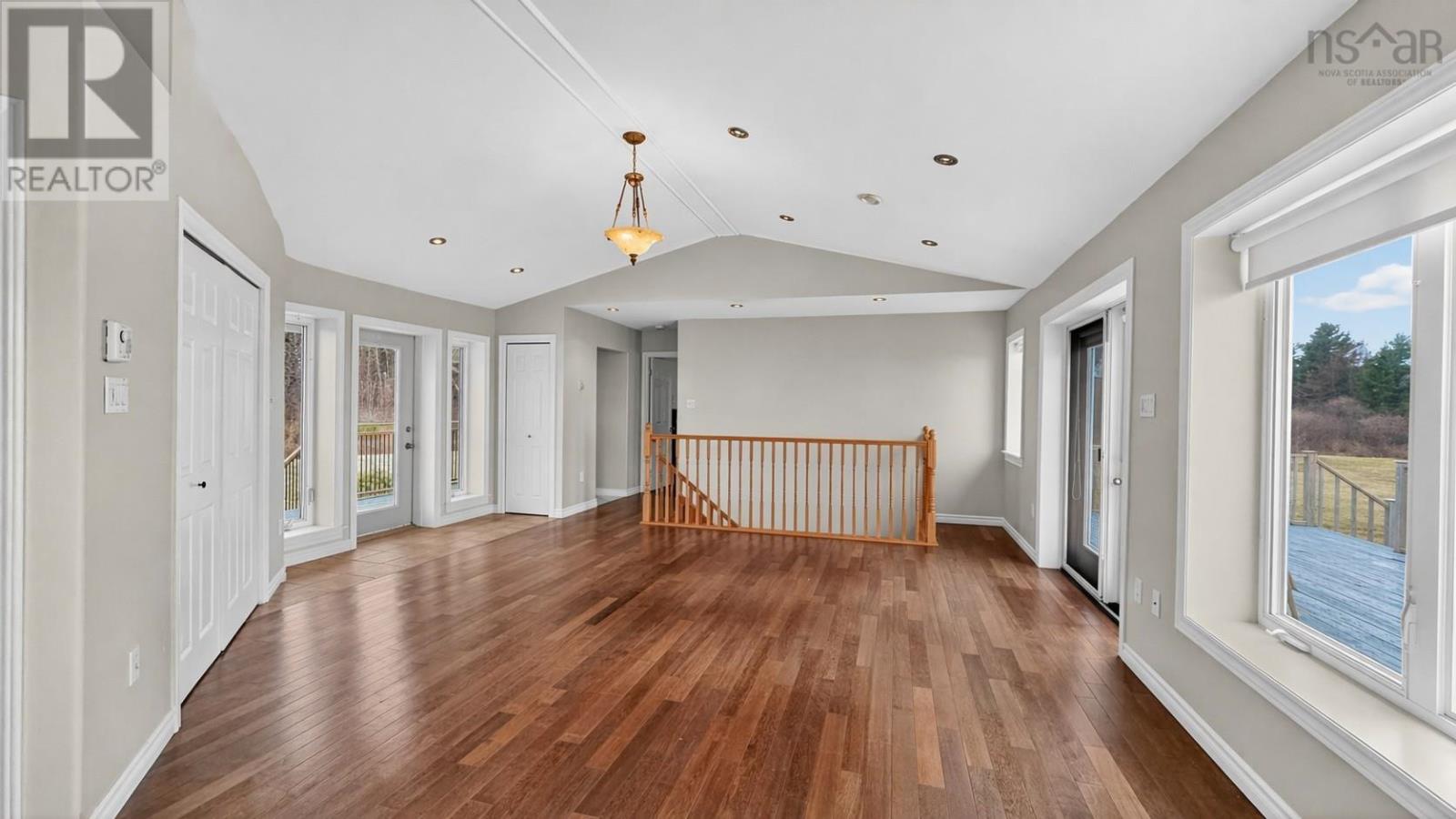 Property 15 of 47 of 3599 Highway 19