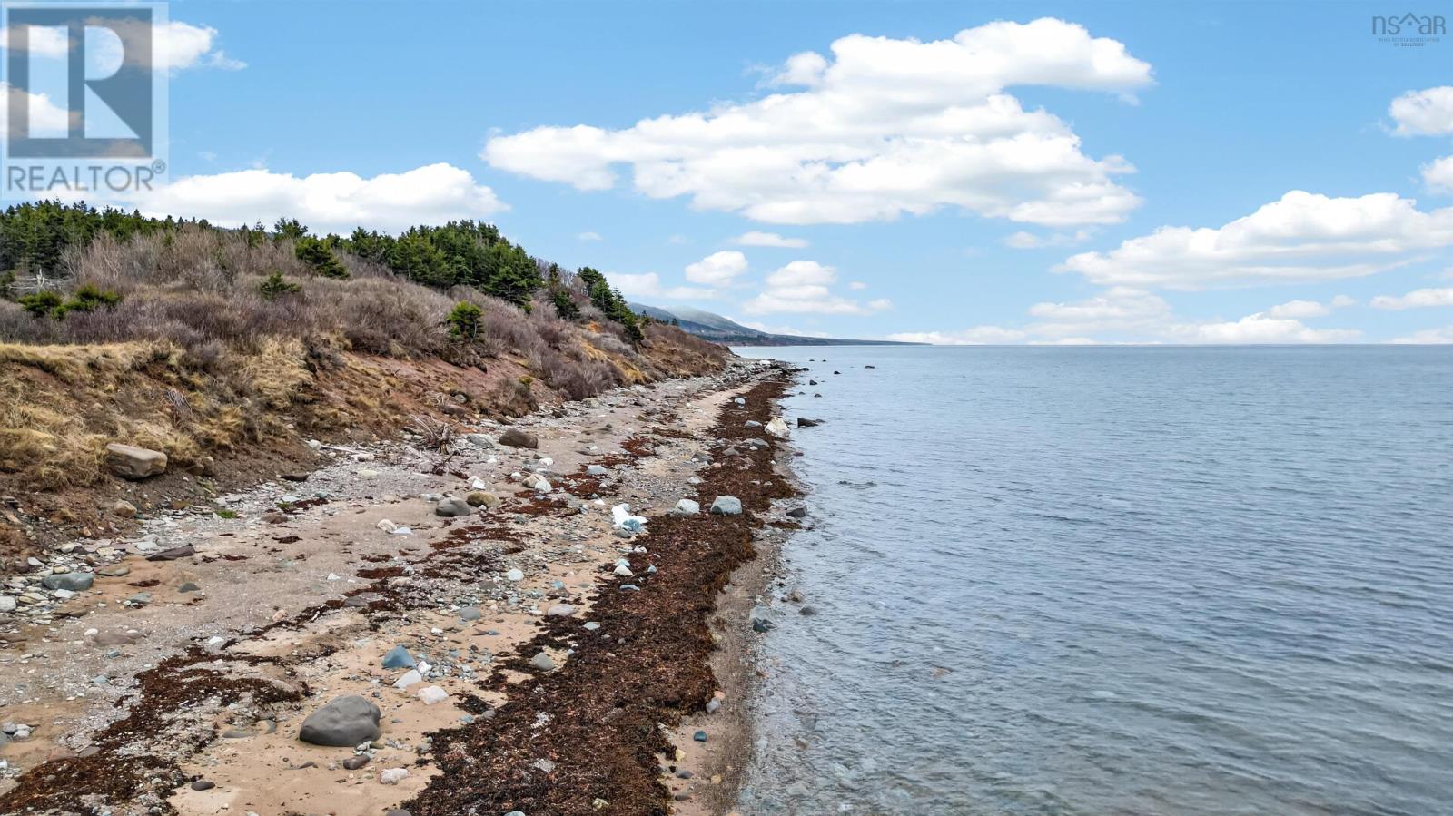 Property 38 of 47 of 3599 Highway 19