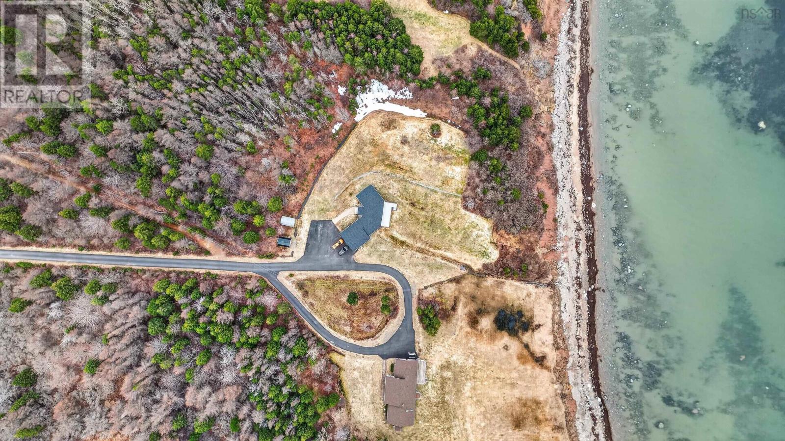 Property 40 of 47 of 3599 Highway 19