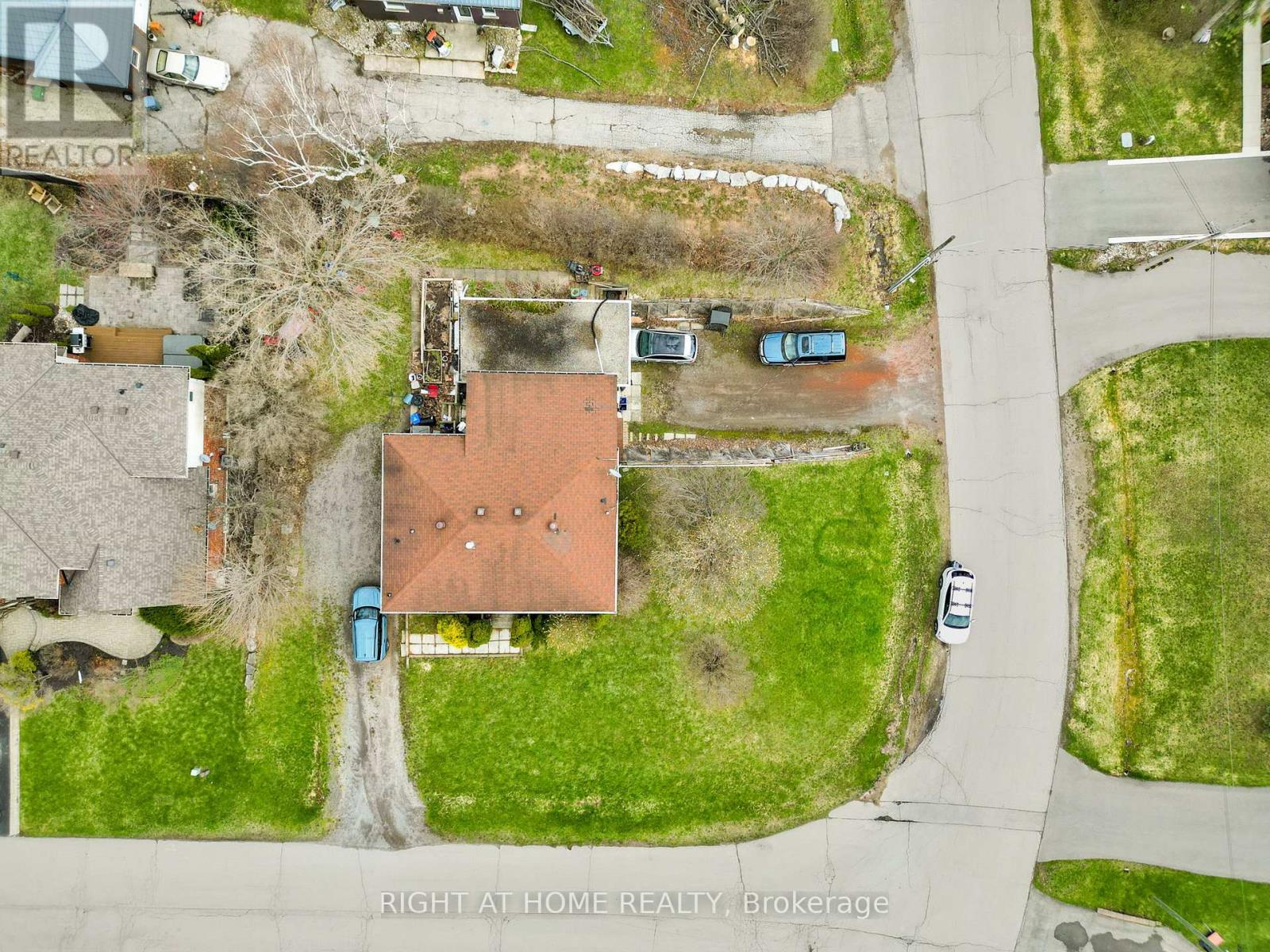 13 MCDONALD COURT - photo 3