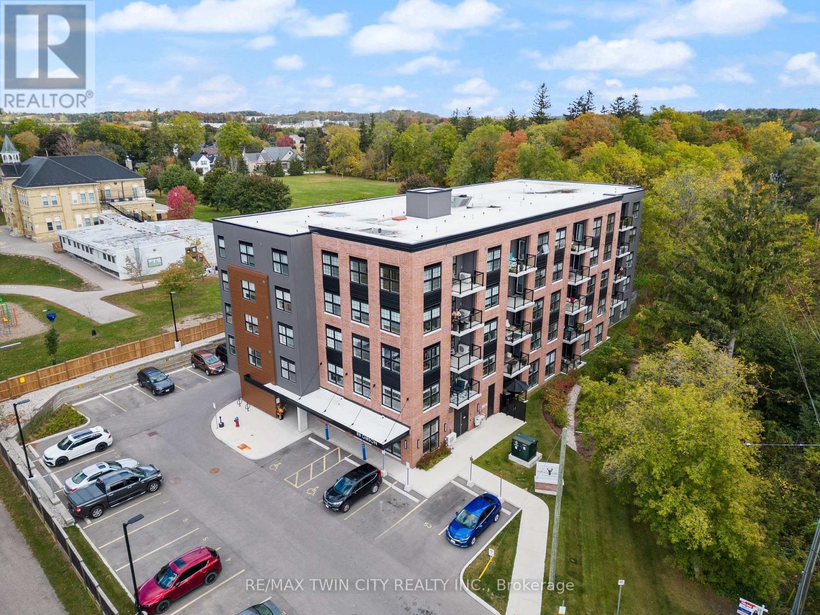 #209 88 GIBSON STREET - 1