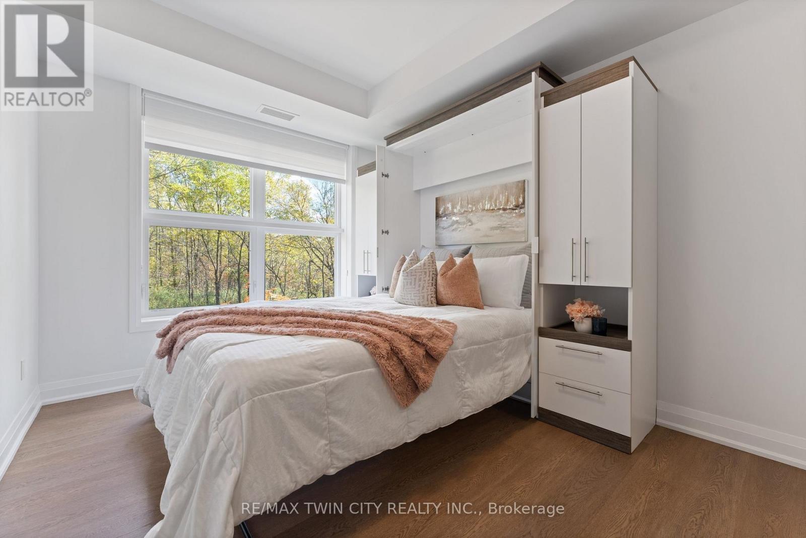 #209 88 GIBSON STREET - 17