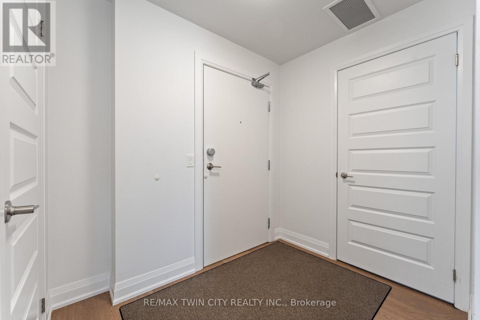 #209 88 GIBSON STREET - 2