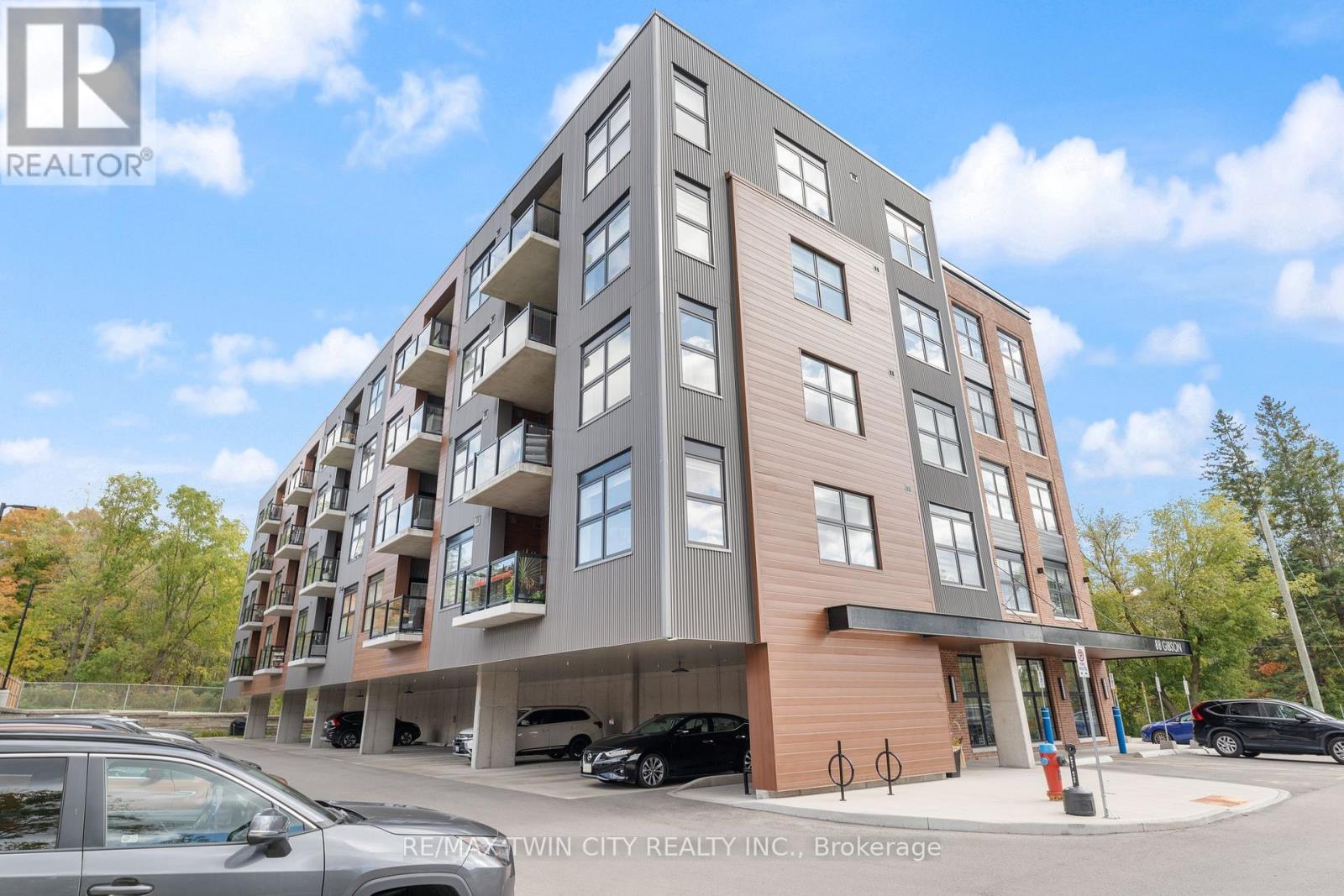#209 88 GIBSON STREET - 28