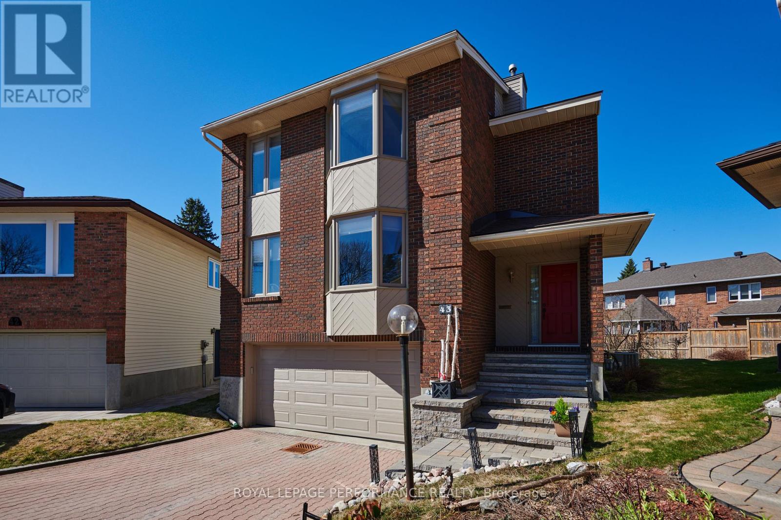 43 WATERVIEW COURT - 2
