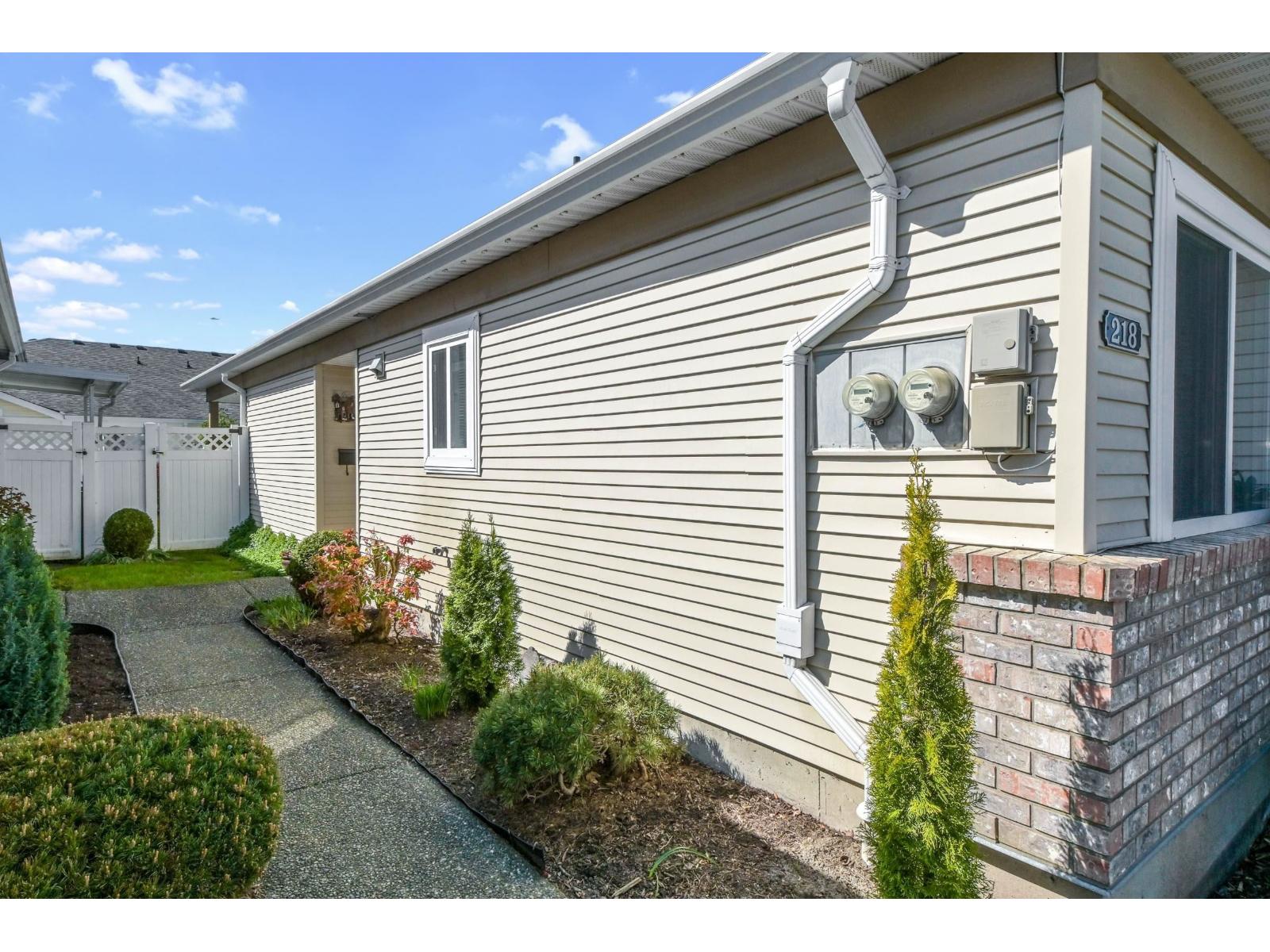 218 8485 YOUNG ROAD, Chilliwack Proper South - photo 3
