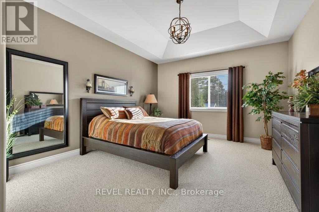26 SCENIC DRIVE - 18