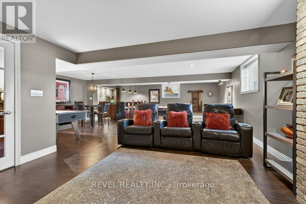 26 SCENIC DRIVE - 27
