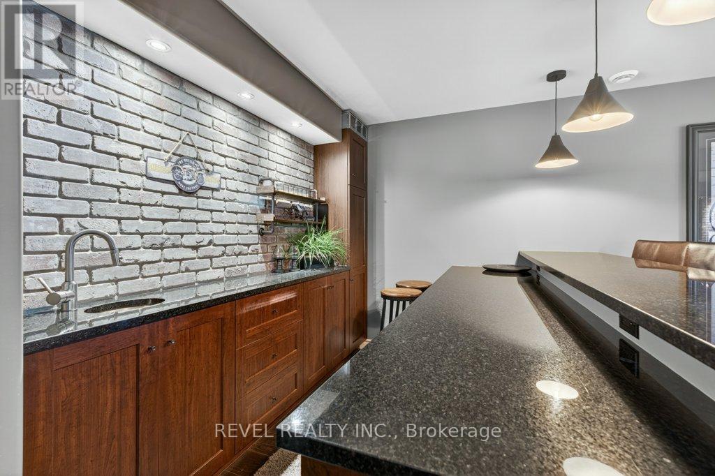 26 SCENIC DRIVE - 36