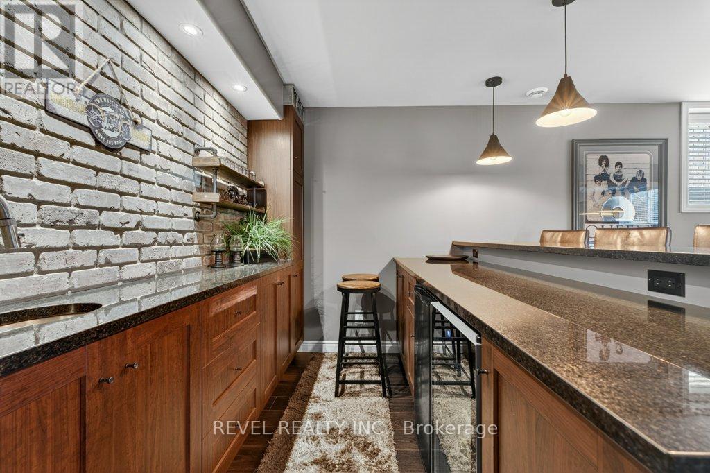 26 SCENIC DRIVE - 37