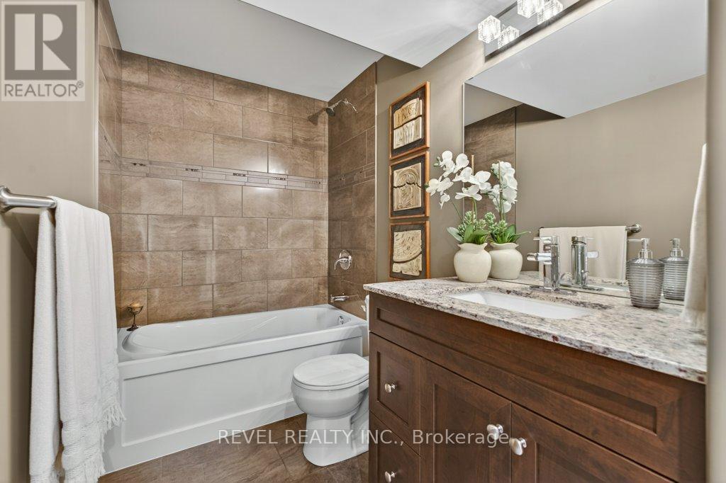 26 SCENIC DRIVE - 40