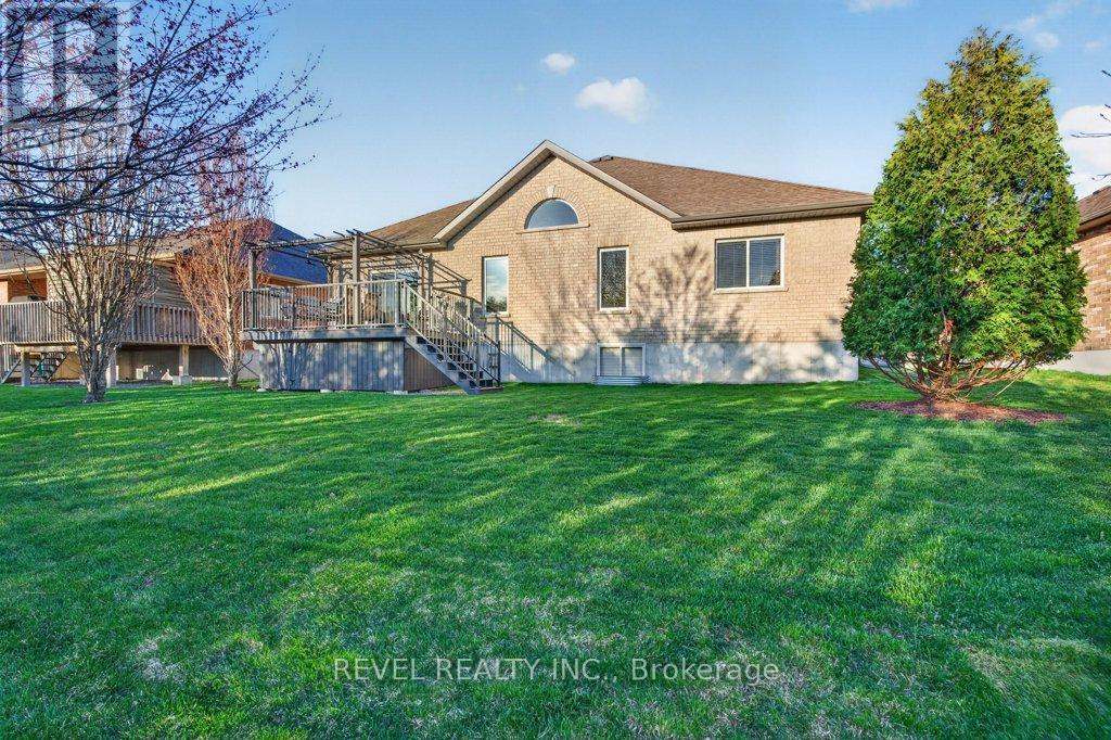 26 SCENIC DRIVE - 42