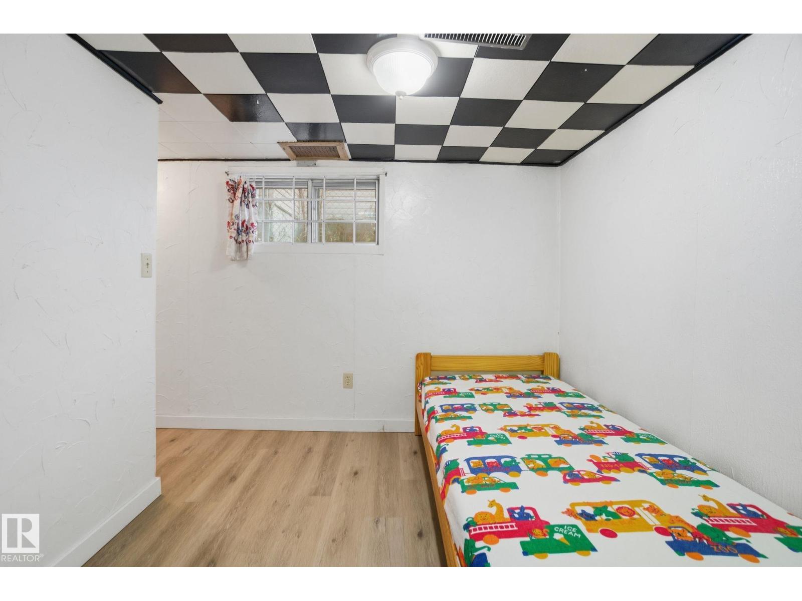 11514 92 ST NW, Edmonton