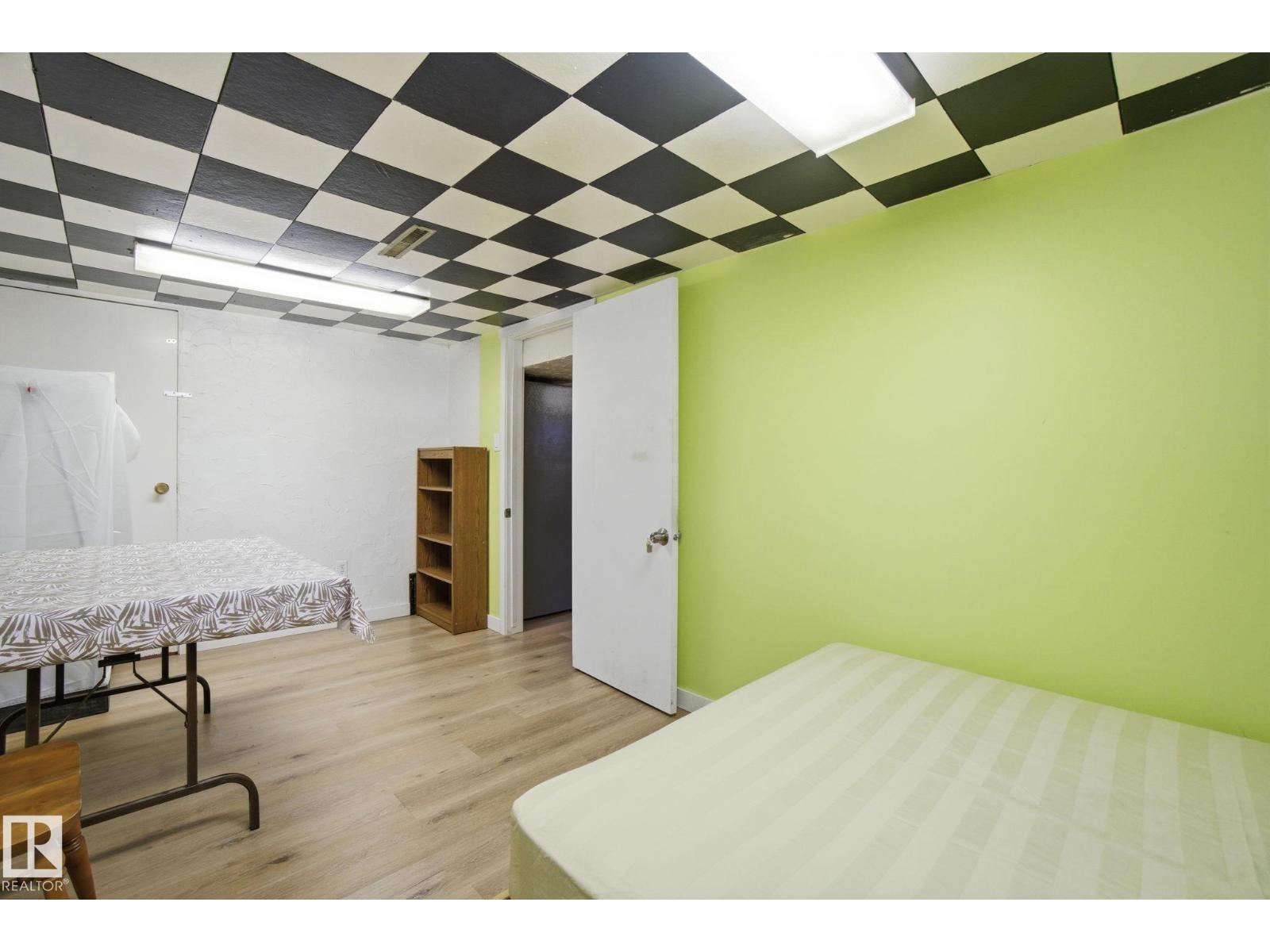 11514 92 ST NW, Edmonton