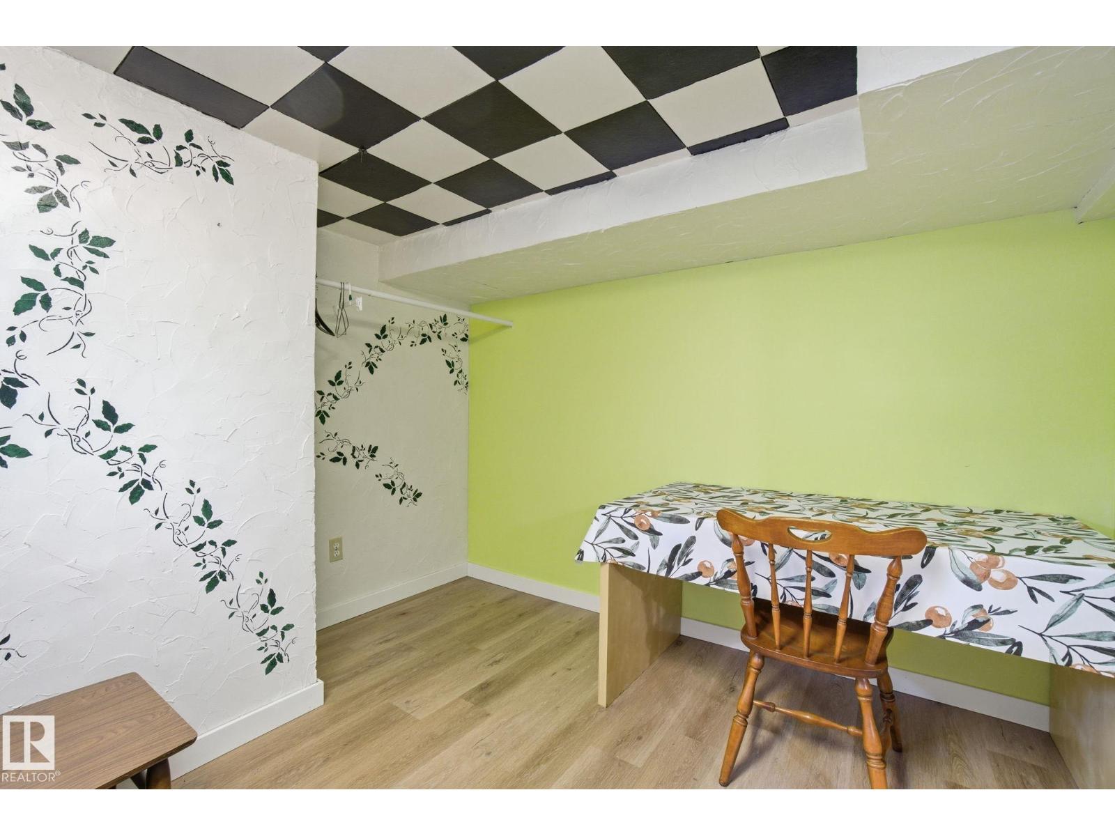 11514 92 ST NW, Edmonton