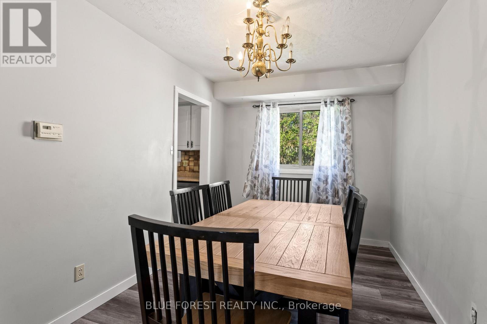 39 SOUTHWOOD CRESCENT - 10