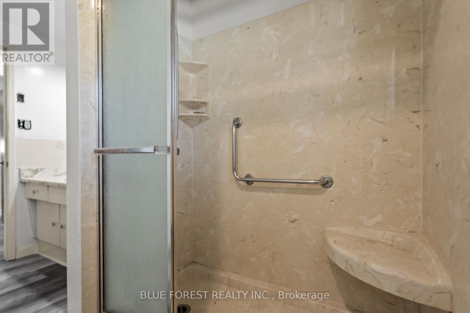 39 SOUTHWOOD CRESCENT - 18