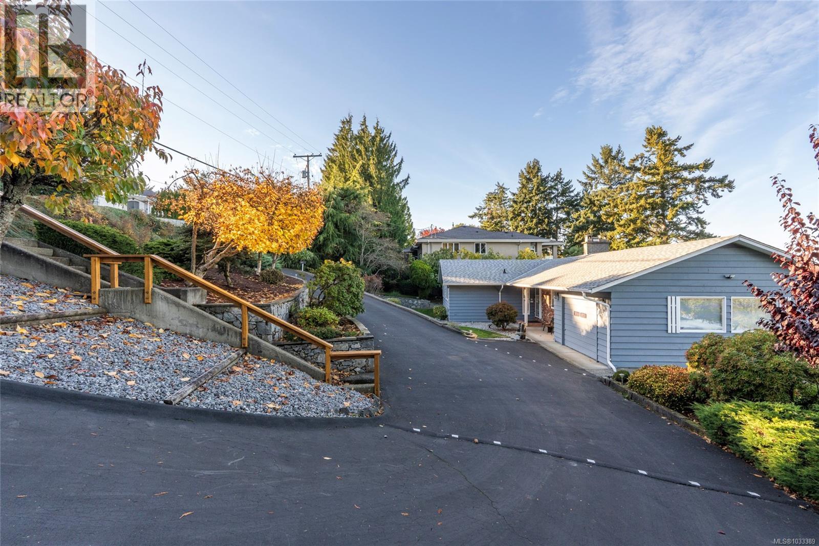 5020/5010 Fillinger Cres - 43