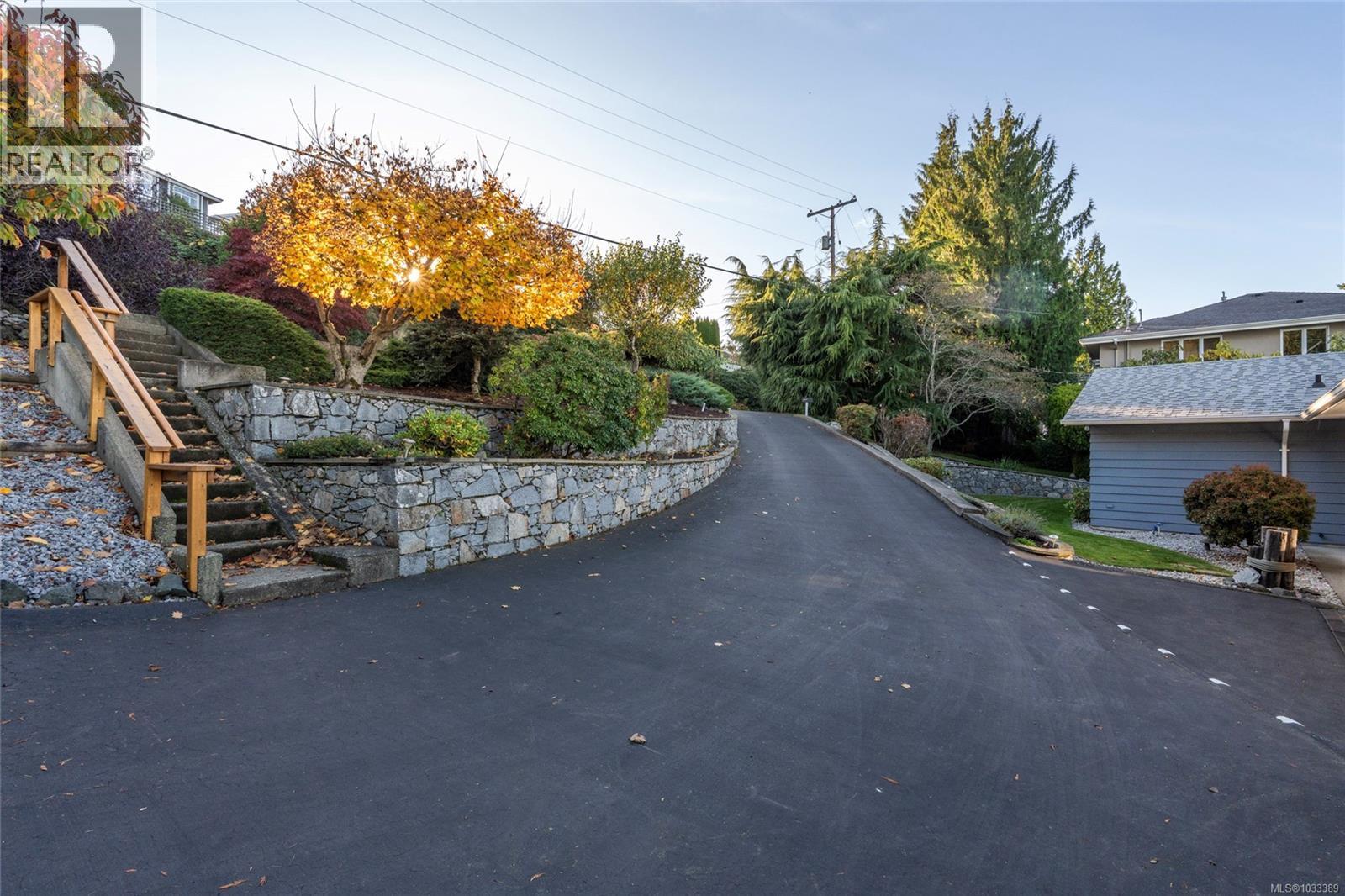 5020/5010 Fillinger Cres - 44