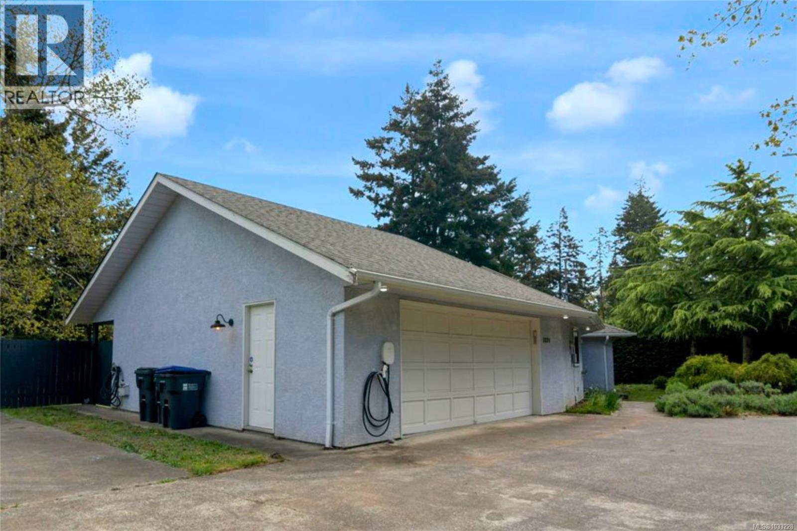 3271 Dolphin Dr - 15