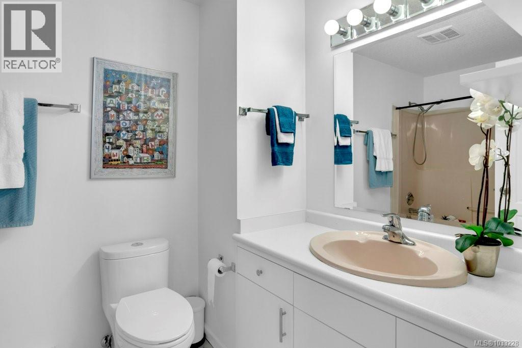 3271 Dolphin Dr - 28