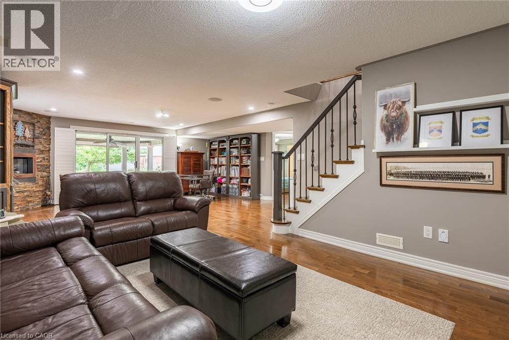 13 IRON BRIDGE Court, Caledonia, Ontario, N3W0A4 — Photo 24