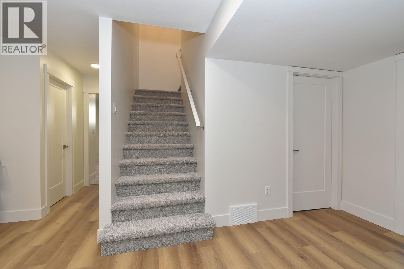 2799 Mountview Drive - 32