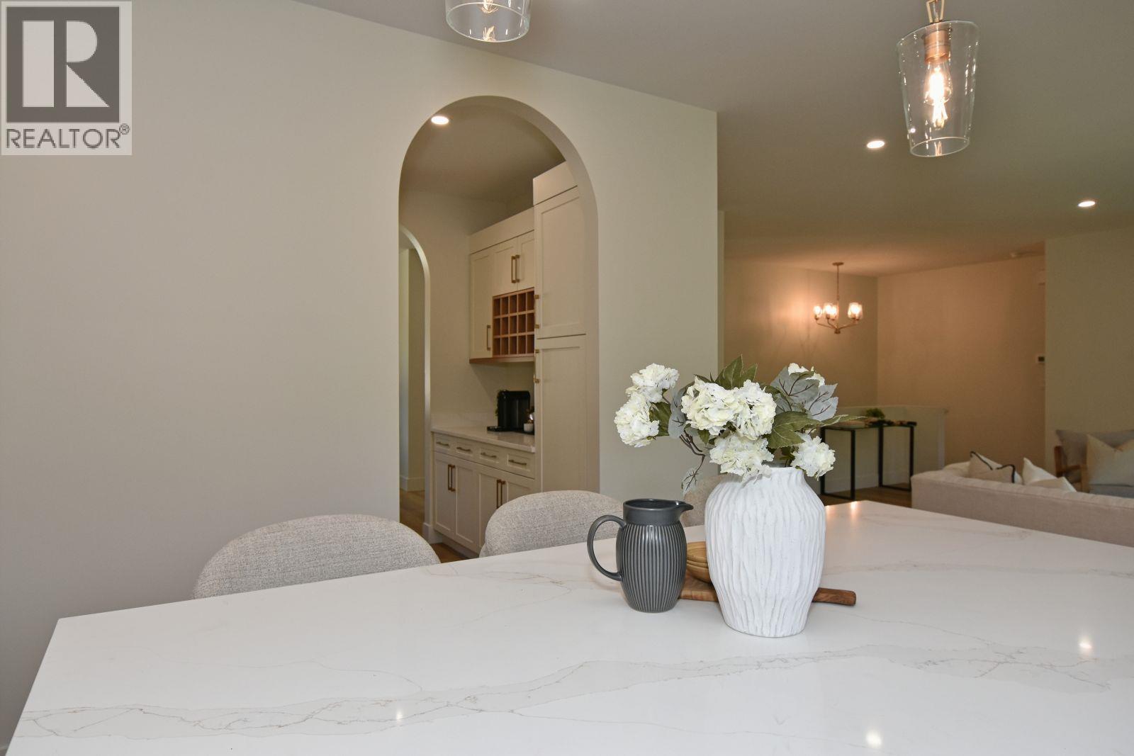 2799 Mountview Drive - 18