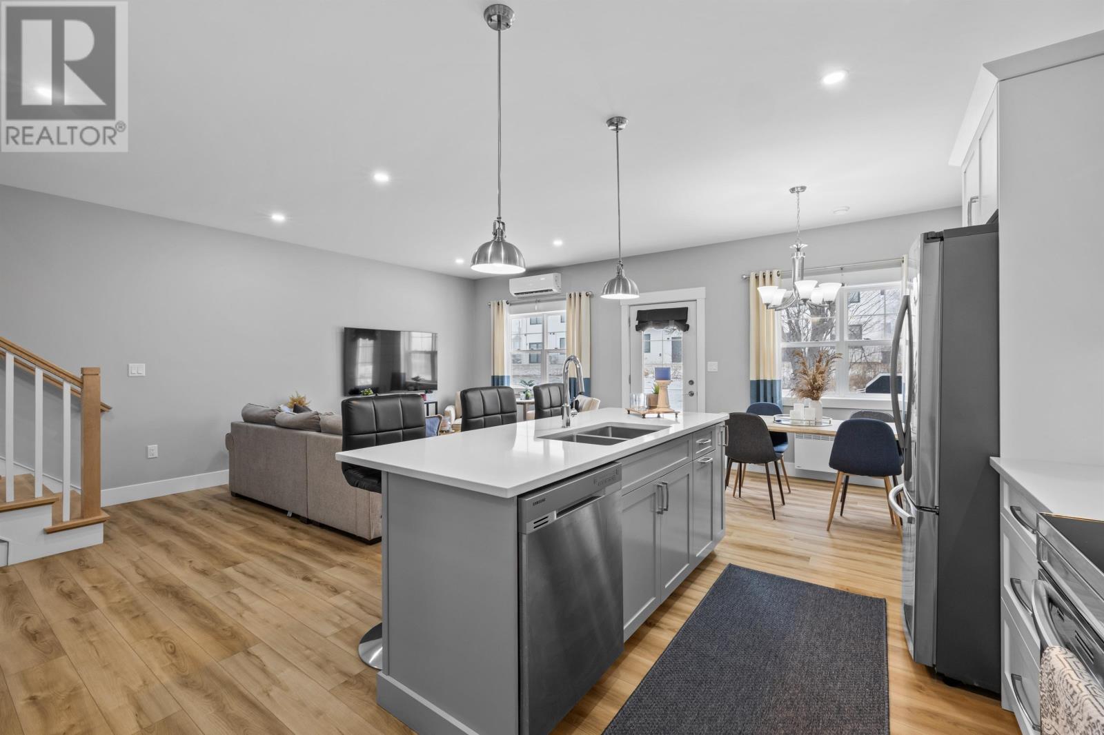 40 Woodhouse Court — photo 14
