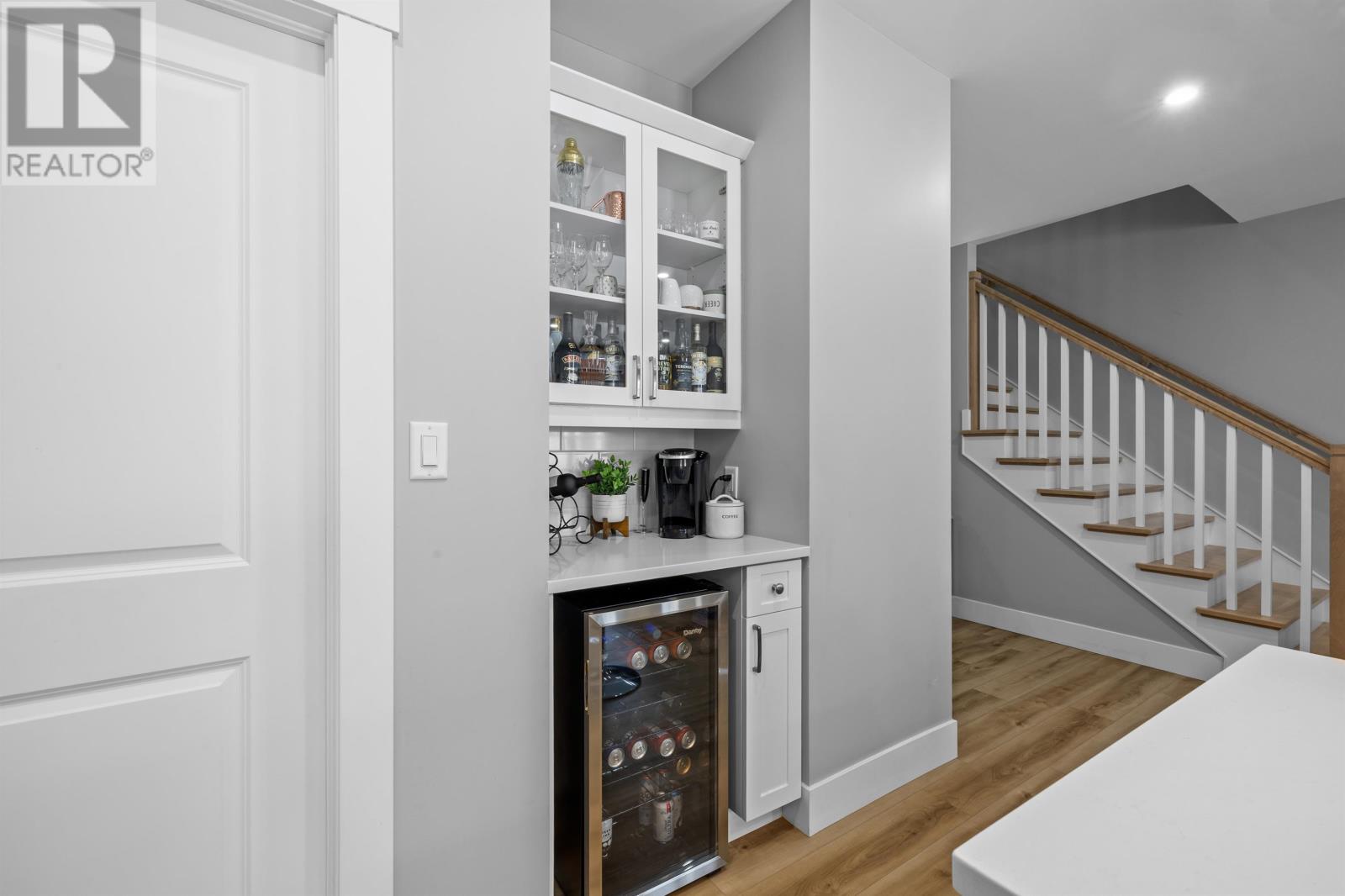 40 Woodhouse Court — photo 15