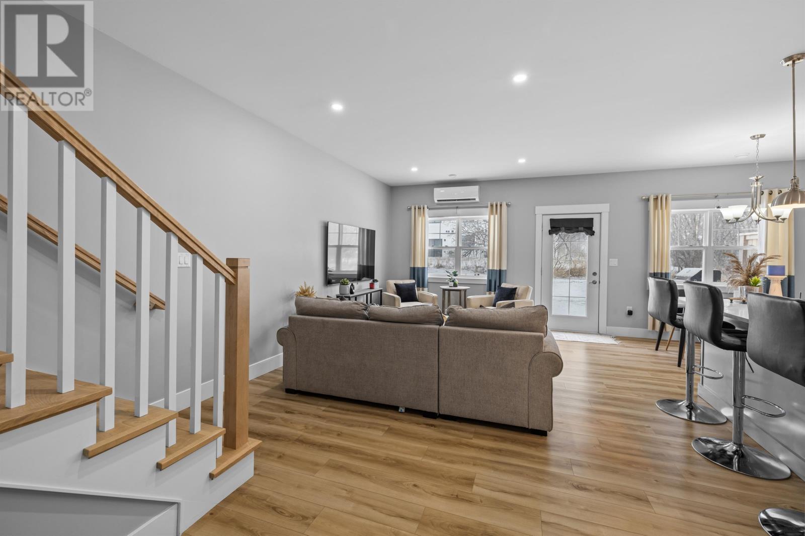 40 Woodhouse Court — photo 24