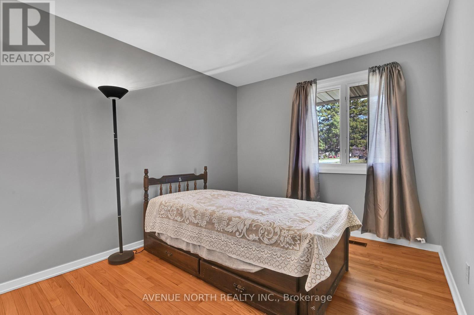 980 WISEMAN CRESCENT - 21