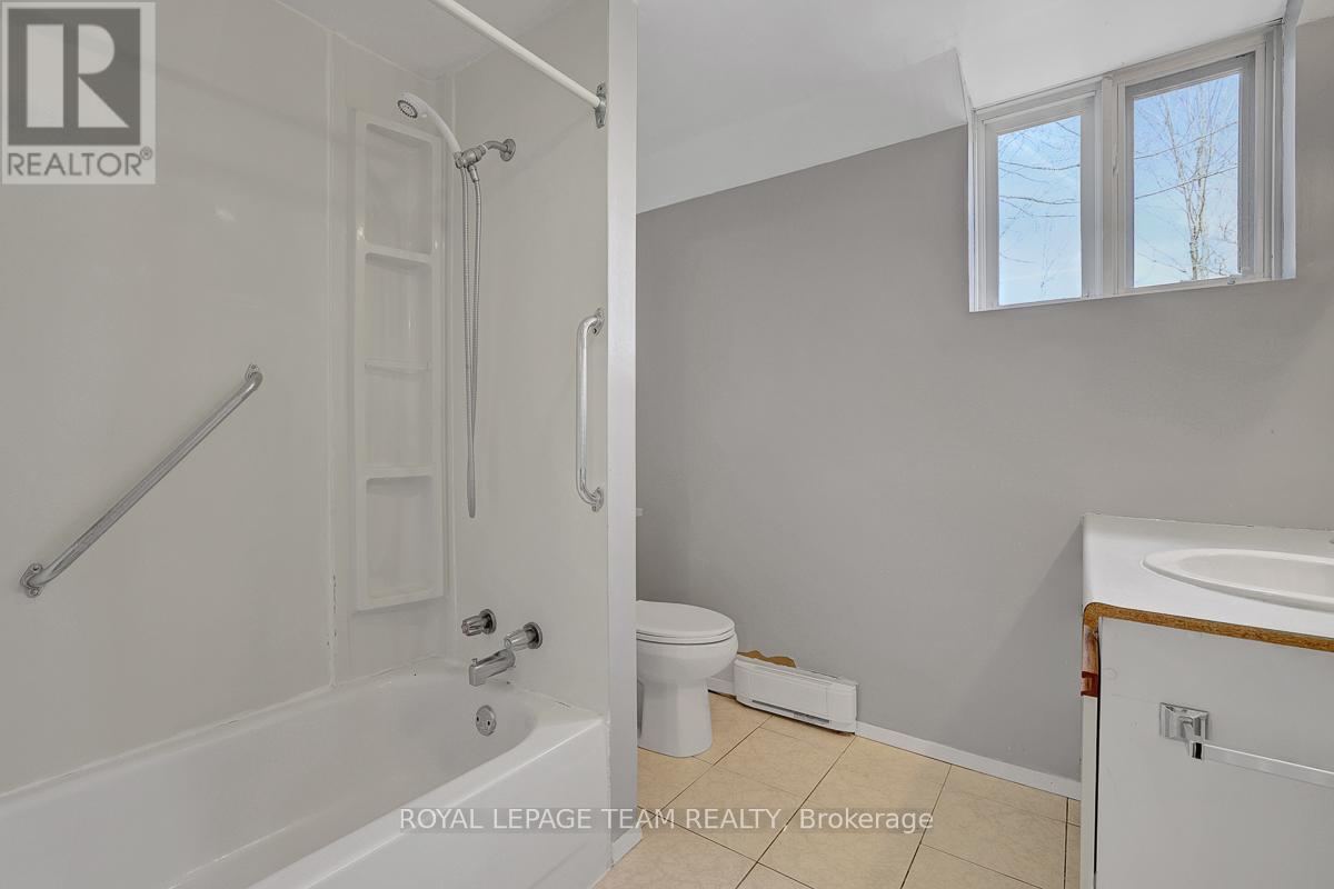 8055 COUNTY RD. 44 ROAD, Edwardsburgh/Cardinal, Ontario, K0E1X0 — Photo 36