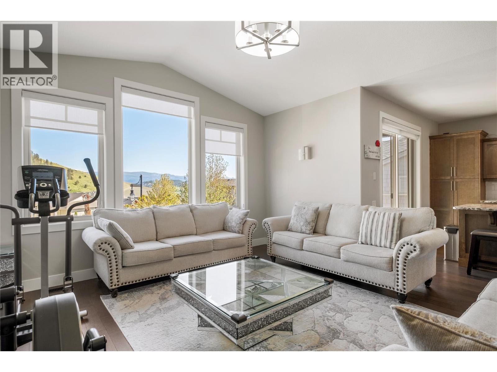 1852 Split Rail Place, Kelowna