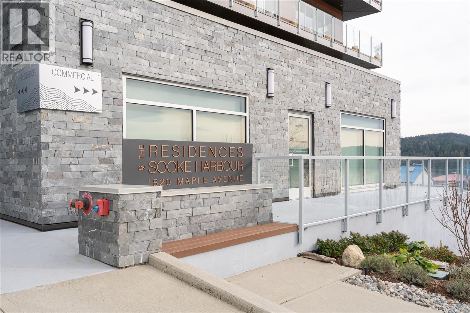 207 1820 Maple Avenue South, Sooke