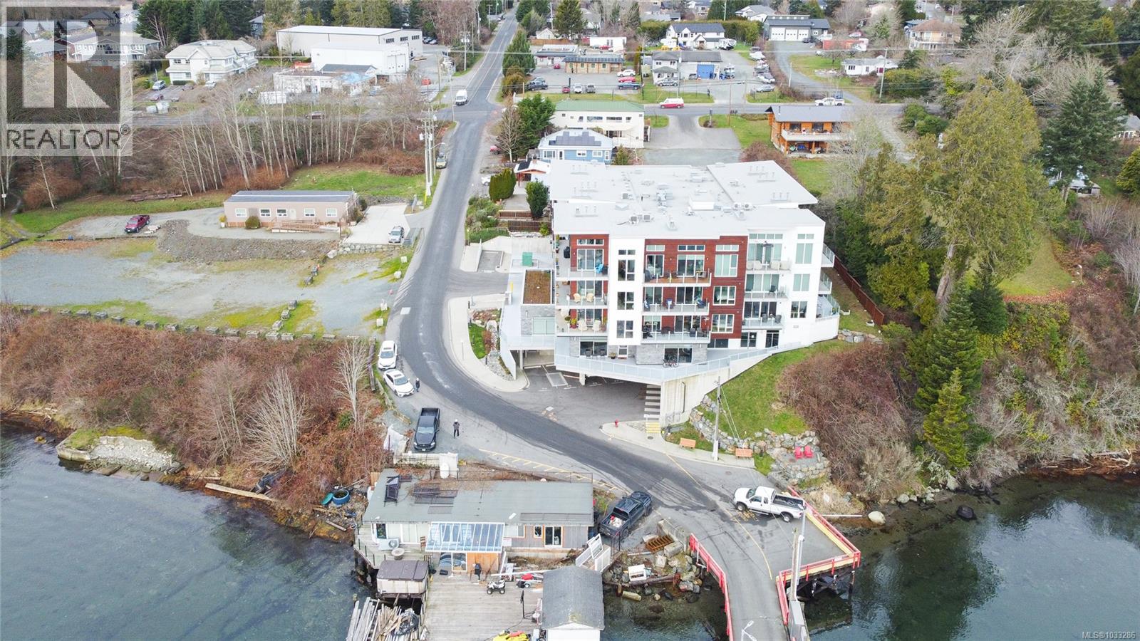 207 1820 Maple Avenue South, Sooke