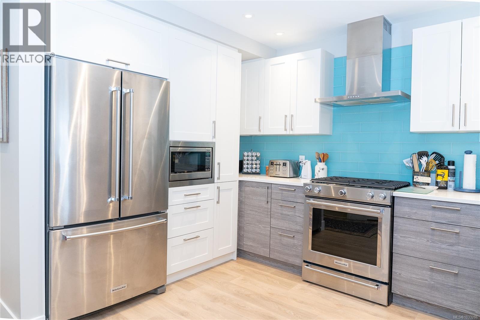 207 1820 Maple Avenue South, Sooke