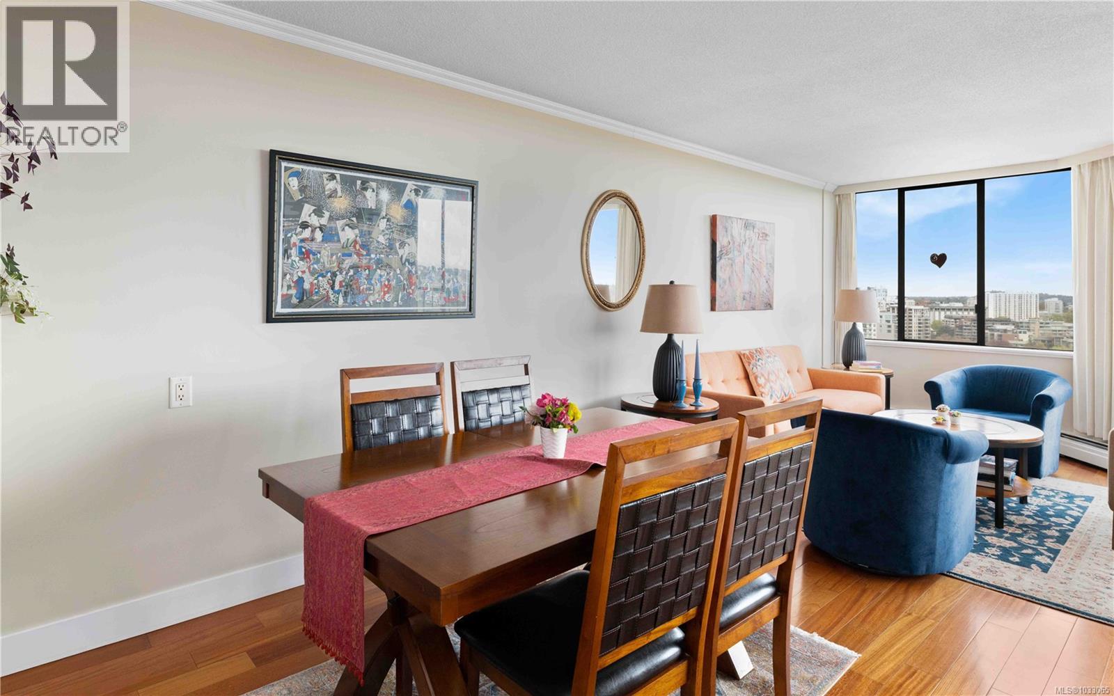 1906 620 Toronto Street, Victoria