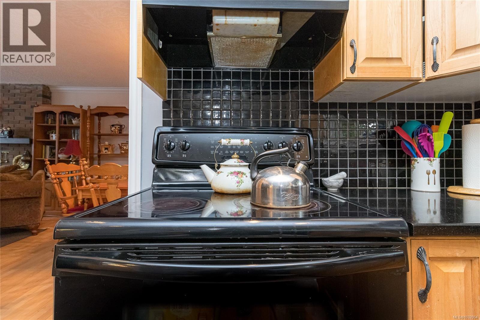 1005 Sluggett Rd - 17
