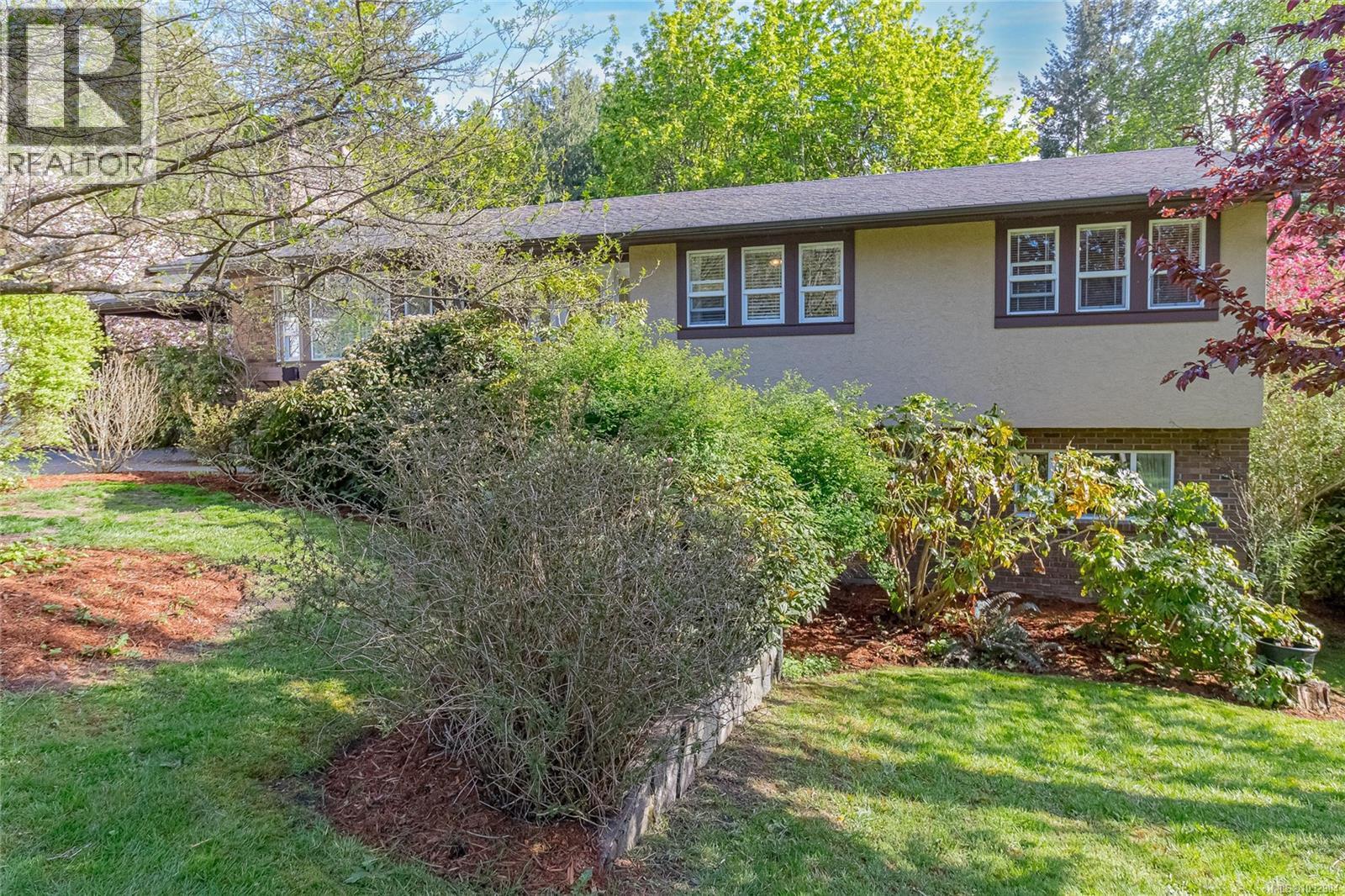  1005 Sluggett Road, Central Saanich